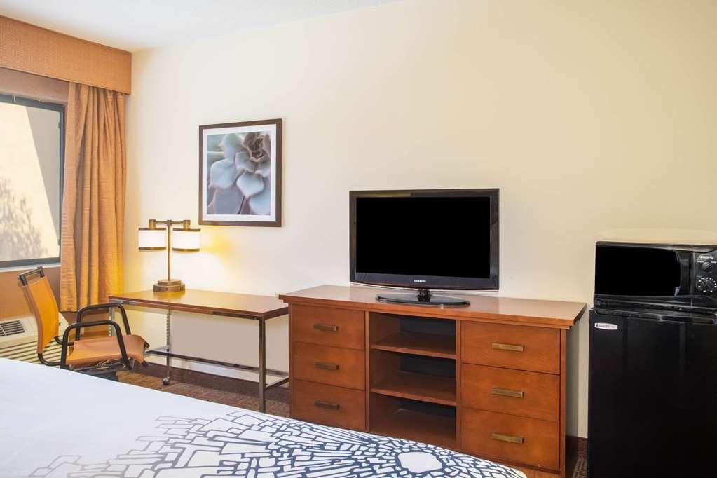 Baymont By Wyndham Columbia, Mo Hotel Facilities photo