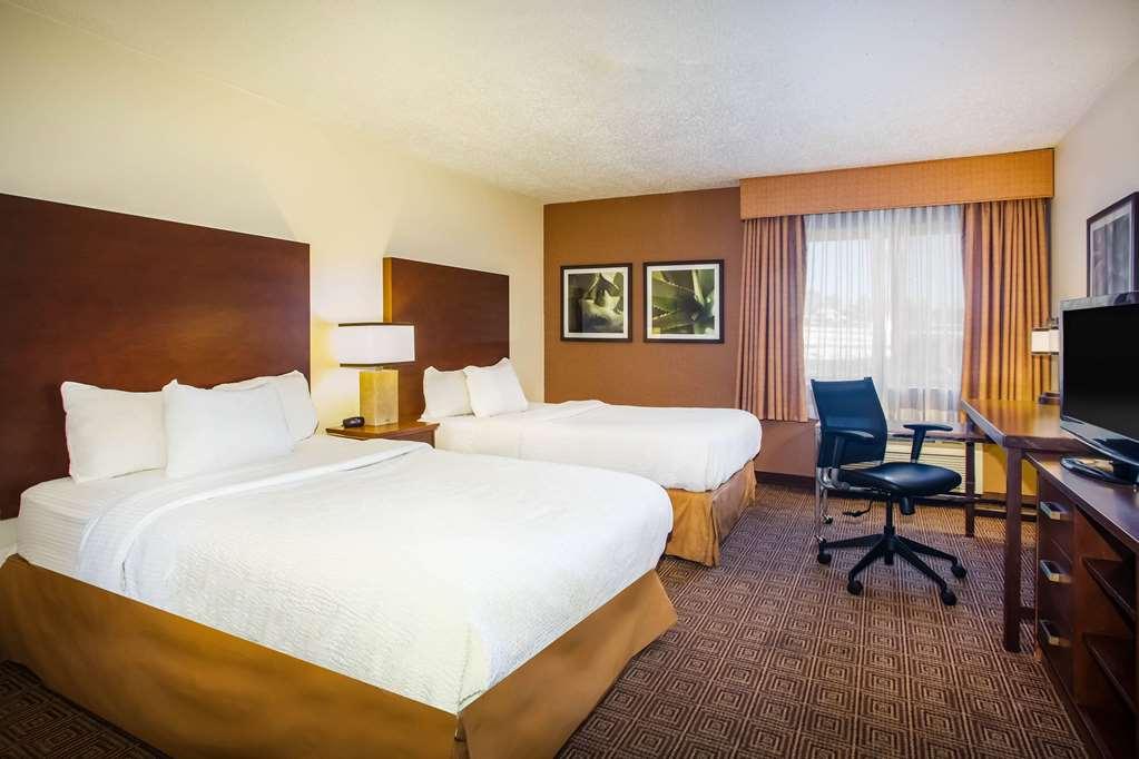Baymont By Wyndham Columbia, Mo Hotel Facilities photo