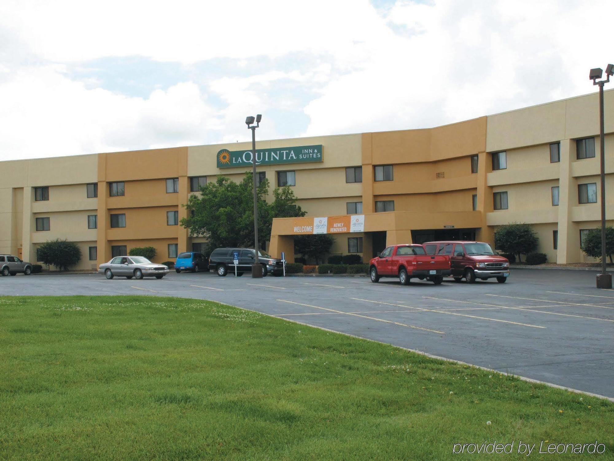 Baymont By Wyndham Columbia, Mo Hotel Exterior photo